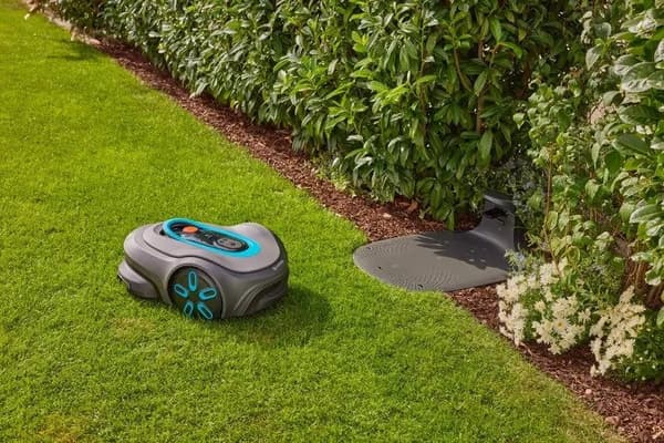 Gardena älykäs robottiruohonleikkuri SILENO max - 700 m²