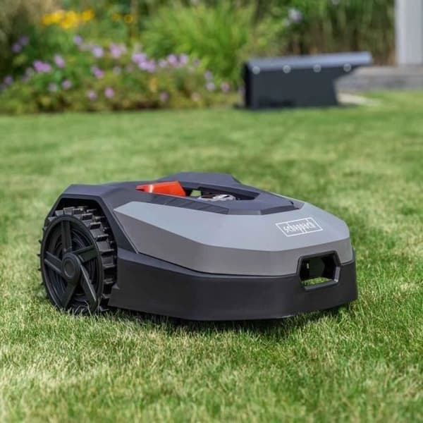 Scheppach RoboCut XXL900 ansluten robotgräsklippare 900m2 med laddstation | Upp till 900 m² | Regnsensor | WiFi &amp; BT