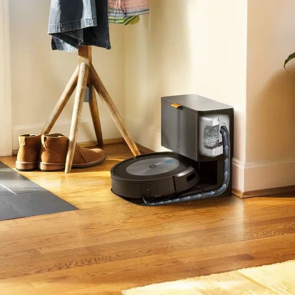 iRobot Roomba Combo j5+ Robottipölynimuri lattiamopilla