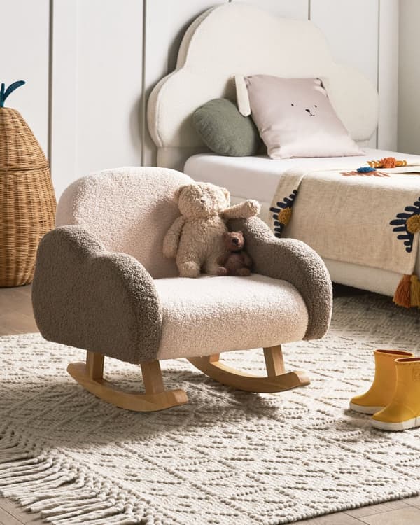Beige boucle-gyngestol til børn til indretning