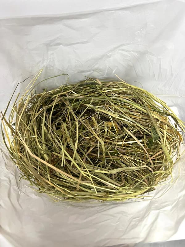 Naturligt Premium Hø 400 g til kaniner, marsvin og gnavere