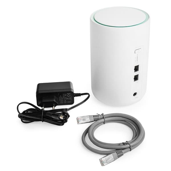 TCL HH130VM LTE Cat.13 -reititin jopa 600 Mbps Magenta