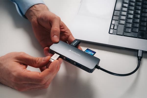 Verbatim USB-C Pro multiport hubb 9-ports CMH-09