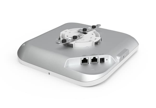 EnGenius Wireless AP WIFI7 BE18800 4x4x4 Indoor 10 GbE PoE bt ECW536 EnGenius Cloud