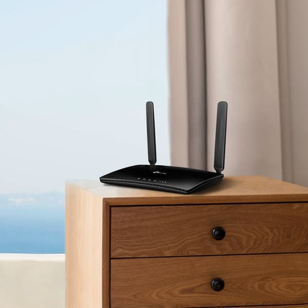 TP-Link TL-MR150 langaton reititin Nopea Ethernet Yksikaistainen (2,4 GHz) 4G Musta