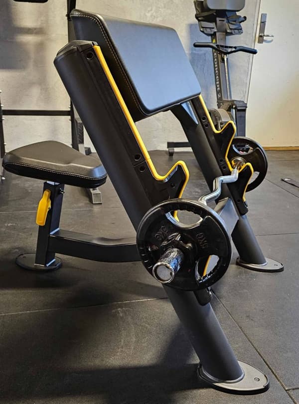 Odin PRO Preacher Curl Bench