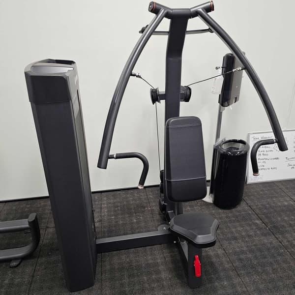 Odin PRO sittande bröstpress 109kg