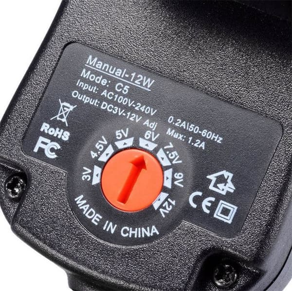Universell fitnessadapter 3-12V - 1A