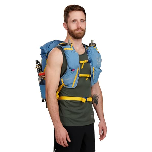 ULTIMATE DIRECTION FASTPACK 30 Fog