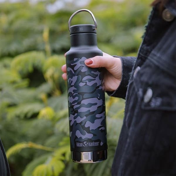 Klean Kanteen Flaska I Rostfritt Stål Insulated Classic 590ml Slinga Keps Svart