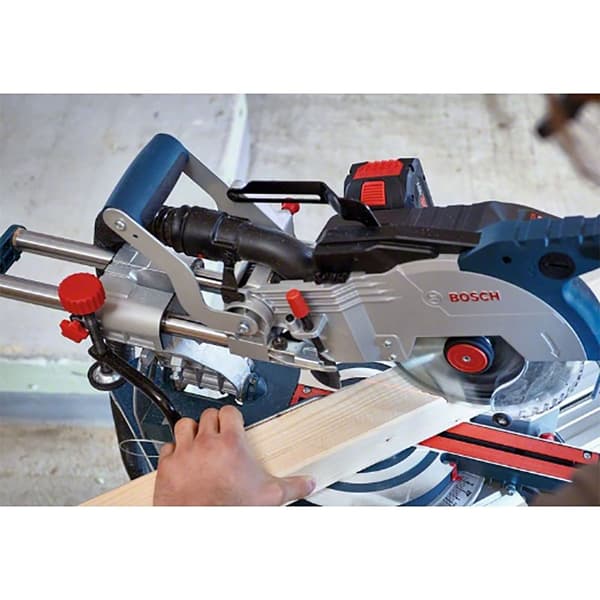 Bosch Professional Geringssavkasse Gcm 18v-216 2x5.5ah Pro Core 18v Søvfarvet