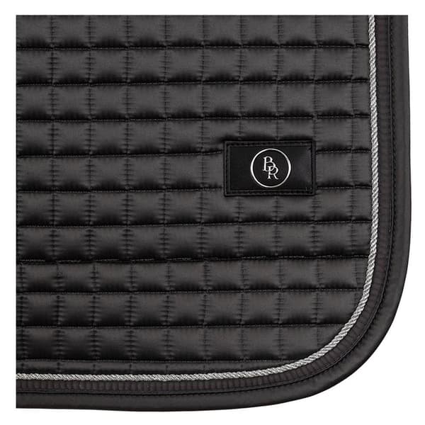 Br Yleiskäyttöinen Satulatyyny Capri Matte Satin Musta Full