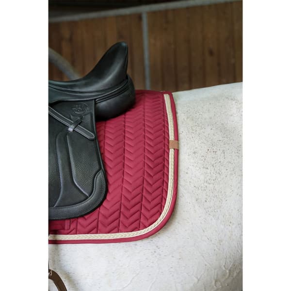 Equitheme Sadelunderlägg För Dressyr Softy Röd Full