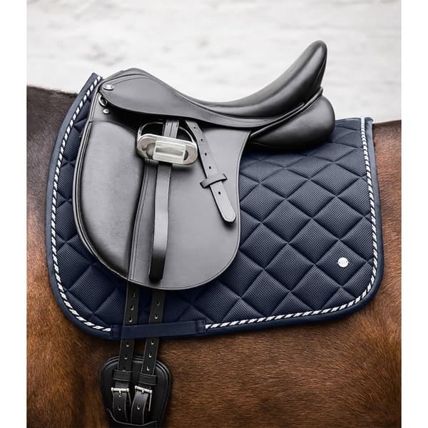 Waldhausen Satulahuopa Breath  Dressage