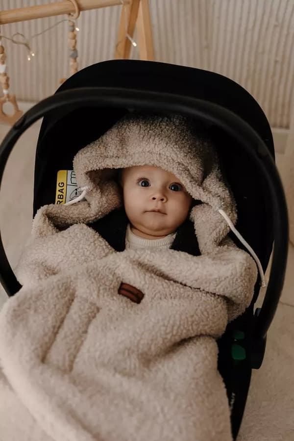 Bilstolsöverdrag med lammhuva | Beige