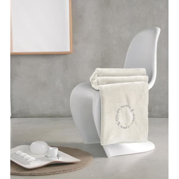 Ivory D&L Coral Throw