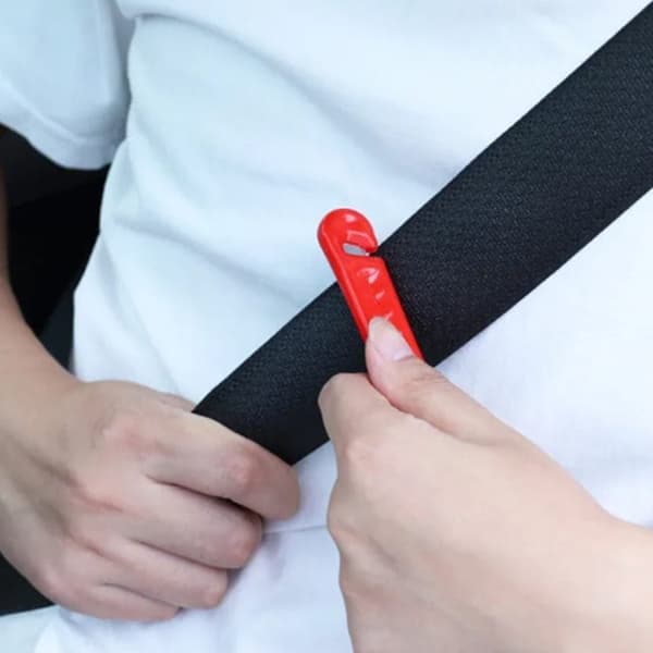 OBOSOE 2-Pack hätävasara autoon – hihnaleikkuri ja ikkunankatkaisija, hätäpelastustyökalu