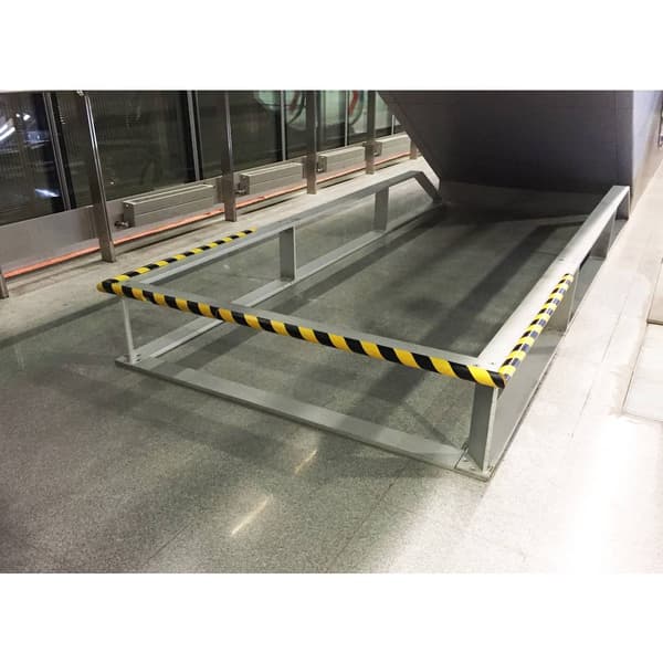 VISO PU 4025 NJ Vinkelskyddsprofil Svart, Gul (Ø x L) 40 mm x 750 mm