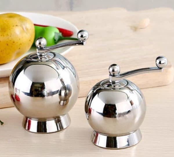 Salt- och Pepparkvarn  Rund 11 cm