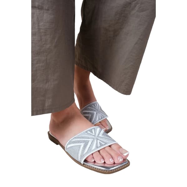 Where's That From Dam/Ladies Blossom texturerade sandaler med brett band, platta