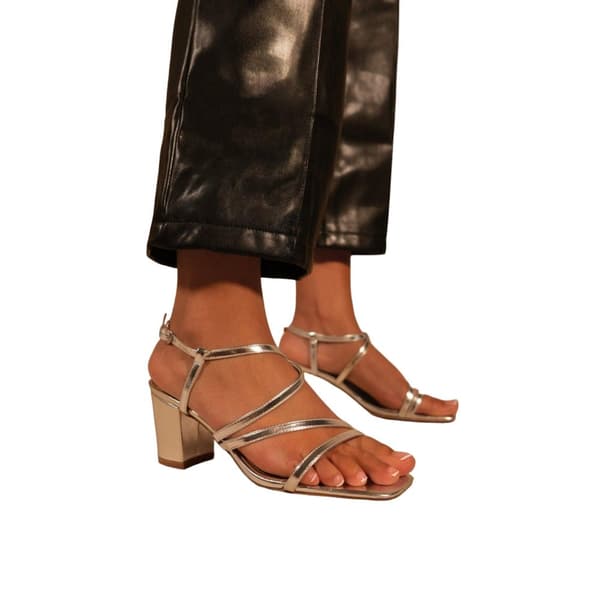Where's That From Dam/Ladies Sidra Crossover Strap breda sandaler med medelhög blockklack