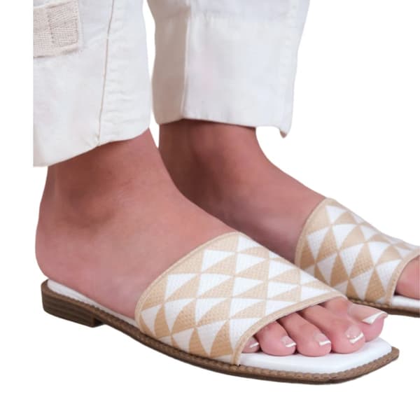 Where's That From Womens/Ladies Sycamore Textured Single Strap Flat Sandals