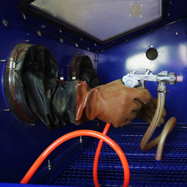 Elektrostatisk 45L Pulverlackeringmaskin, Härdningsugn & 220L Sandblästringsskåp Industriell Pulverlackering Abrasivt Sandblästring 4 Munstycken