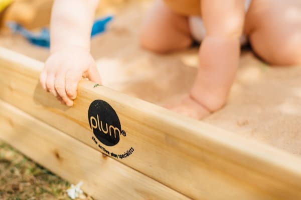 Plum Trä Sandlåda med förvaring