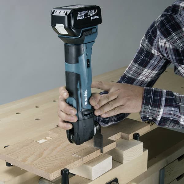 Makita DTM51Z Multiverktyg batteridriven exkl. batteri/laddare, Utan laddare 18 V Antal batterier som ingår 0