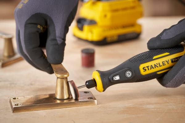 Multisliber minigravør batteridrevet V20 STANLEY FATMAX SFMCE030B-XJ BODY