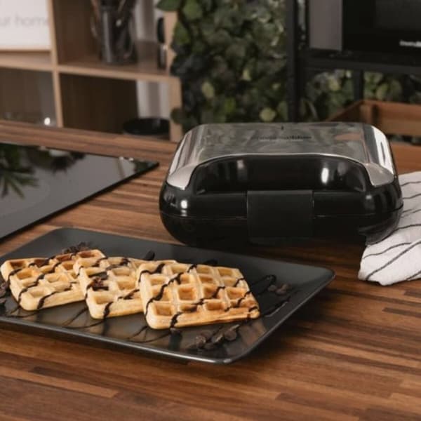 Sandwich Maker Universal Blue 700 W Sort