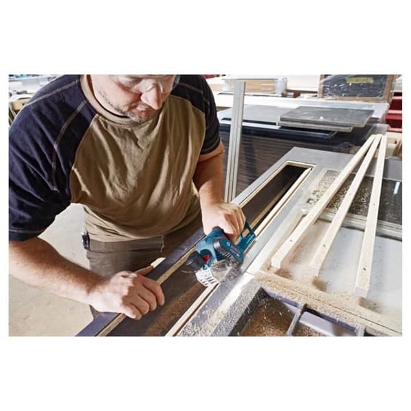 Hyvel GHO 12V-20 - BOSCH PROFESSIONAL - Elverktyg - Mycket kompakt