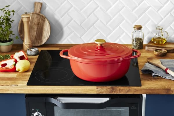 Tefal Air -pata, 5,7 L, punainen