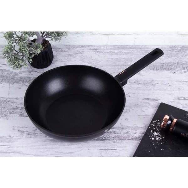 BERLINGERHAUS Wokpanna med titanbeläggning 28 cm Monaco-kollektion BH-7091