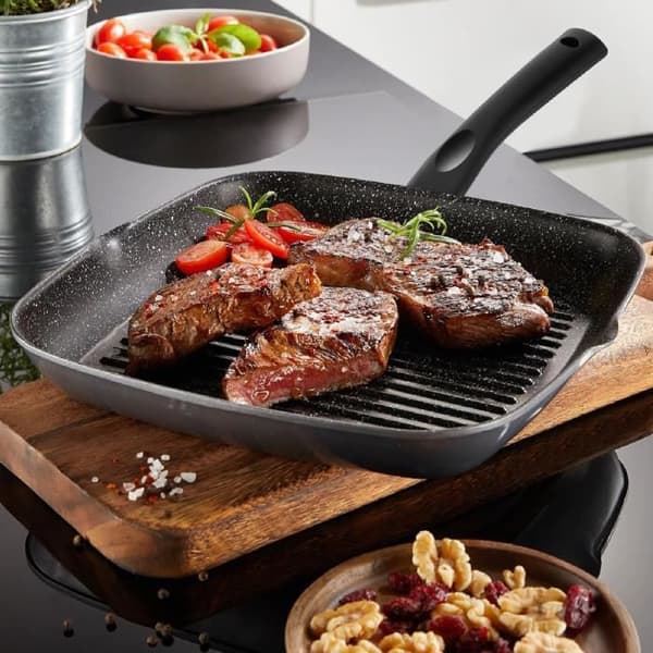 Grillpanna med marmorliknande beläggning Cheffinger svart