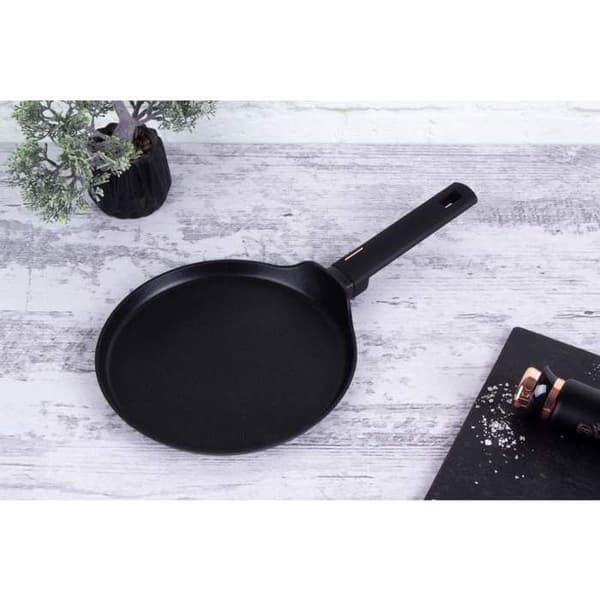 BERLINGERHAUS Crepejärn med titanbeläggning 25 cm Kollektion Monaco BH-7094
