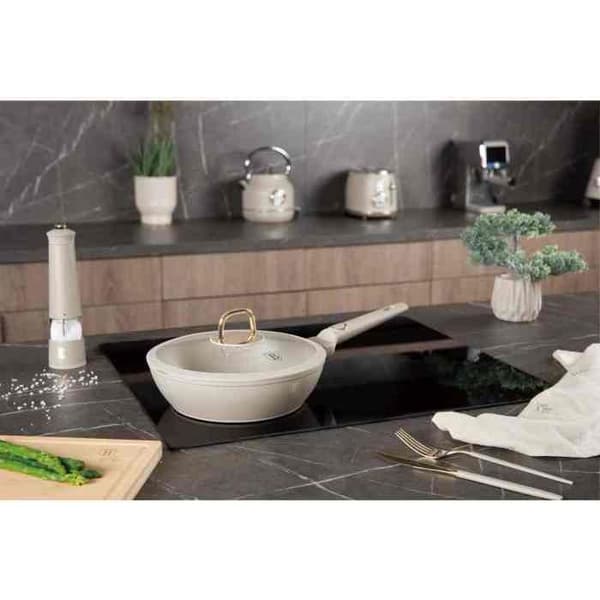 BERLINGERHAUS Djup stekpanna med titanbelagd yta och lock 24 cm Kollektion Sahara BH-8062