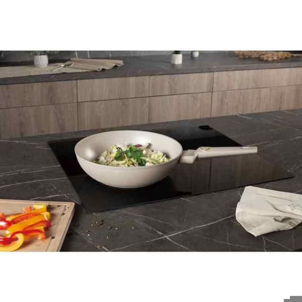 BERLINGERHAUS WOK-panna med titanbeläggning 28 cm Sahara Collection BH-8063