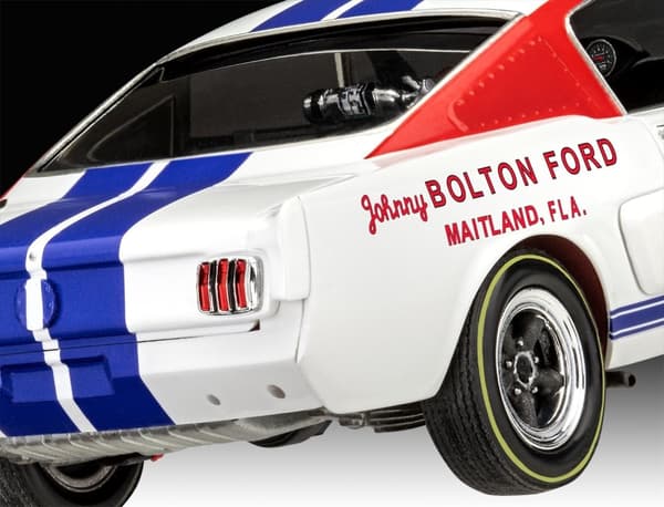 Revell 1:24 - Shelby GT 350 R 66 - Komplet