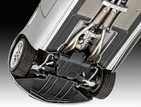 Revell 1:24 - BMW Z8 Bond - Komplett
