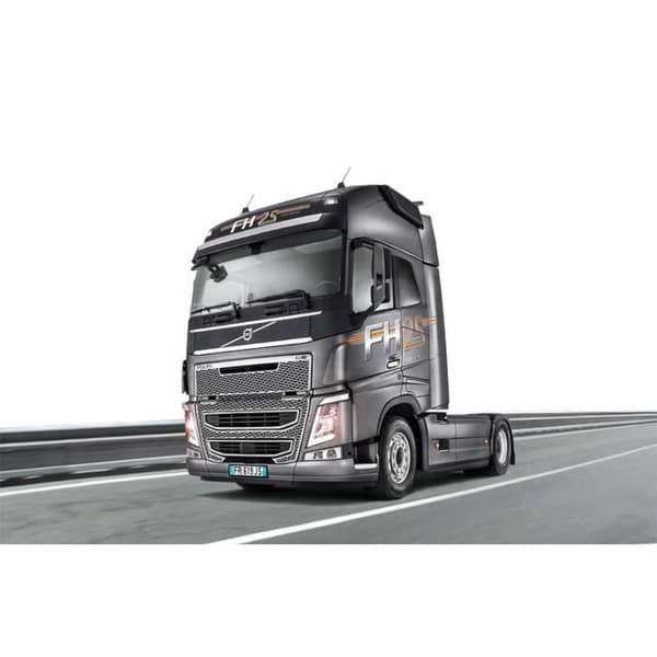 Lastbilsmodell - ITALERI - Volvo FH4 Globetrotter XL - Svart - För barn - 15 år och uppåt