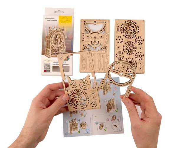 Trämodell - UGEARS - Vintage väckarklocka - Beige - Blandat - 8 år gammal - Barn