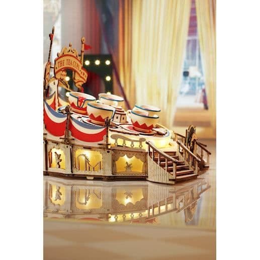 Byggsats - Robotime - Tilt-A-Whirl - Trä - 18 x 23 x 19 cm - 280 delar