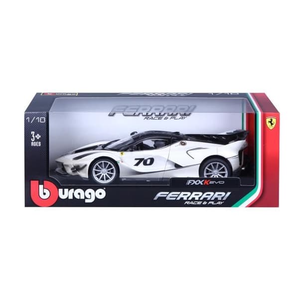 BBURAGO 1/18:e Ferrari FXX K Evo Bil - Vit