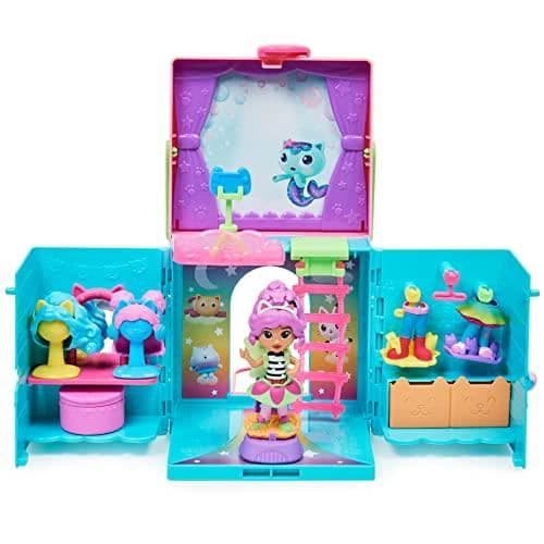 GABBY'S DOLLHOUSE - GABBY'S DOLLHOUSE, DRE TRANSPORTBAR SPELLÅDA