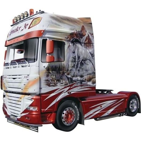 Modelllastbil DAF XF-105 Showtruck Röd Guld Naturmetall