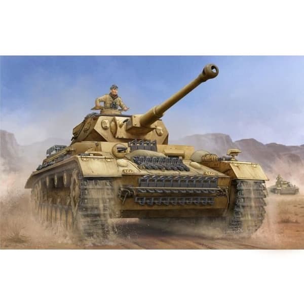 Modell av tank - TRUMPETER - Tysk Pzkpfw IV Ausf.F2 - 2000 delar - 43.9 x 20.8 cm - Plast.