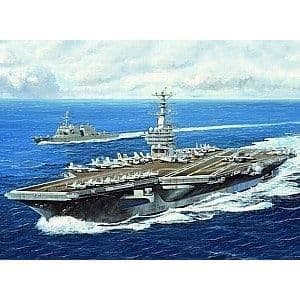 TRUMPETER 1:700 modell - USS NIMITZ CVN-68 2005
