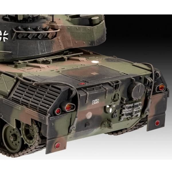 Modellsats - REVELL - Leopard 1A5 - Plast - 1/35 - 260 stycken