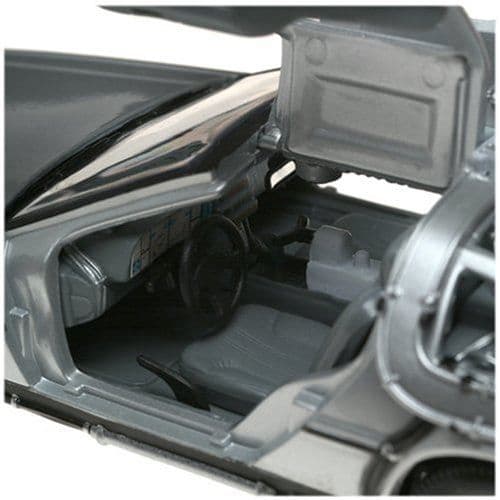 BACK TO THE FUTURE II - 1981 DeLorean LK Coupe